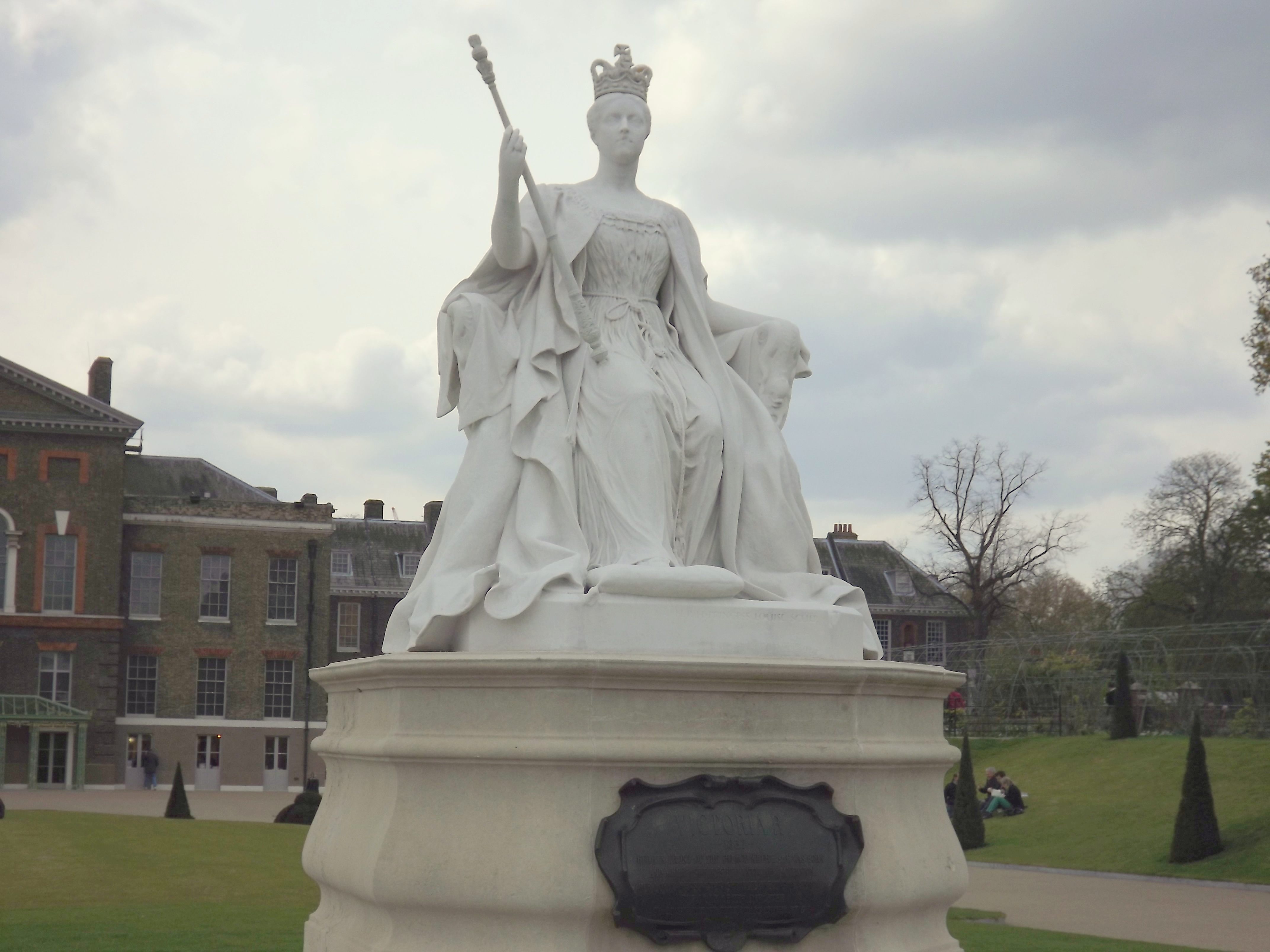Queen Victoria, Kensington Gardens 